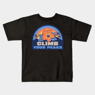 Climb your peaks Kids T-Shirt